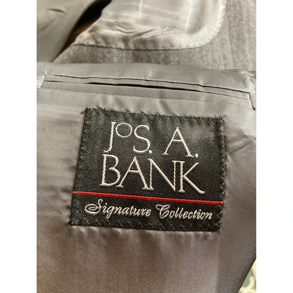 Jos. A. Bank measurements chest